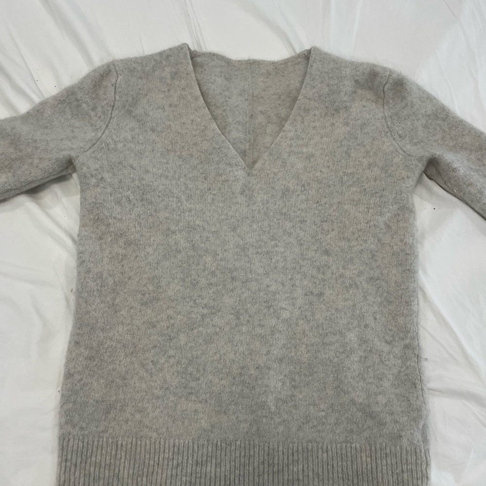 Aritzia Cashmere sweater